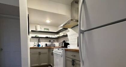 Private 1 bed/1bath by Downtown Columbus, Arenas, & Hospitals