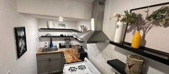 Private 1 bed/1bath by Downtown Columbus, Arenas, & Hospitals