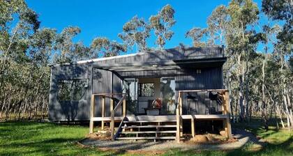 Tiny House/Retreat in Adelaide Hills. Secluded, peaceful, country views.
