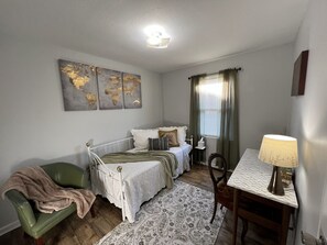 3 Schlafzimmer, Bügeleisen/Bügelbrett, WLAN, Bettwäsche