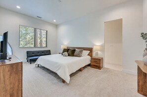 5 bedrooms, free WiFi, bed sheets