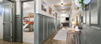 Casa Grande – Hot Tub, Game Room & Sleeps 16 Near Boise