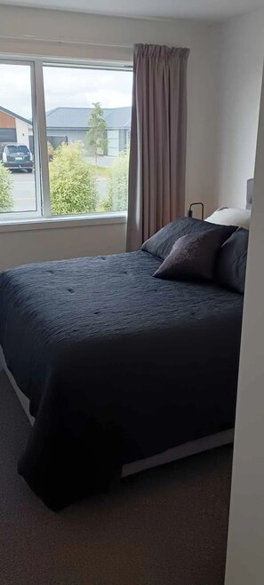 2 Schlafzimmer, Bügeleisen/Bügelbrett, Reisekinderbett, kostenloses WLAN