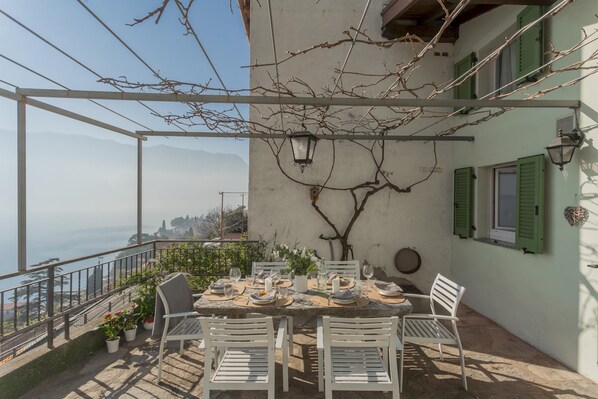 2 bedrooms - Giuliano s House - Amazing Lake View (Laglio)