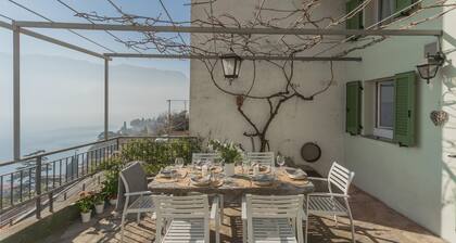 Giuliano s House - Amazing Lake View