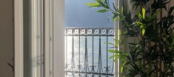 2-Bed Apt with Stunning Lake Como Views & Terrace