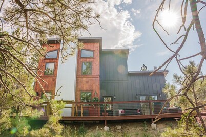 Industrial Loft @ Old Pine Retreats
