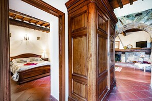 4 bedrooms, iron/ironing board, free WiFi, bed sheets - Casa Giovanni - Relax Among Greenery, Camaiore, Italy (Camaiore)