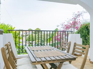 Outdoor dining - Siesta Mar Private Apartments 89 (Cala en Porter)