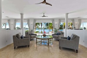 Interior - Pieces of Eight LUXE 6BR Rum Point Villa (Rum Point)