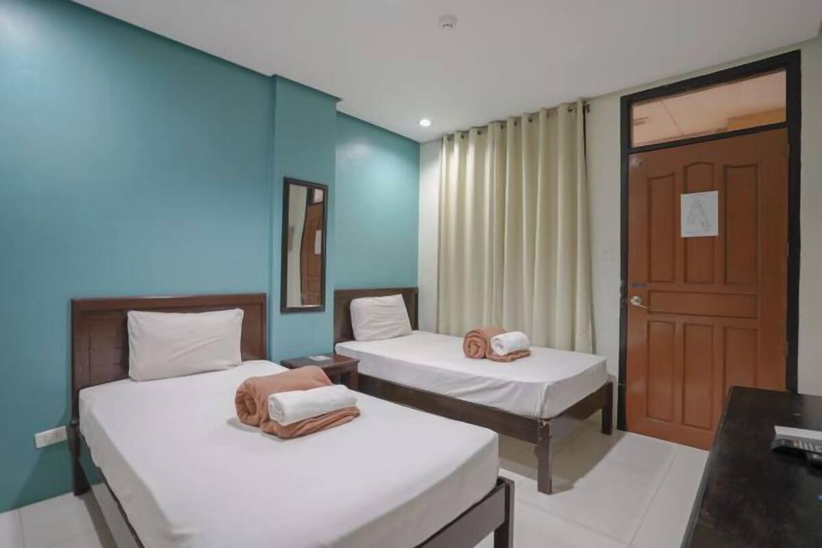 Desk, WiFi (free), bed sheets