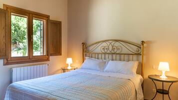 1 camera, ferro/asse da stiro, Wi-Fi