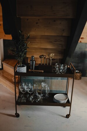 Interior - Hot Tub, Fenced Backyard, COZY CABIN, WE LOVE DOGS, Mountain Cabin, Idyll House (Sugarloaf)