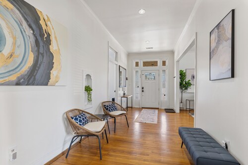 Pet Friendly 3 BR- 6 mins to Maxwell Base Sleeps 9