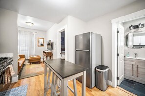 Interior - 3brm/1bath North End Gem (Boston)