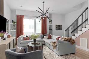 Smart TV, books, stereo, offices