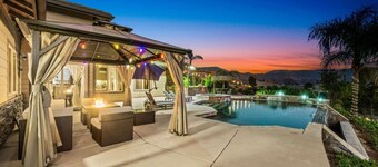 Pool/Spa/Golf/Pickelball Amazing Resort nearCasino