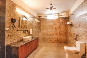 Super Deluxe room | Bathroom