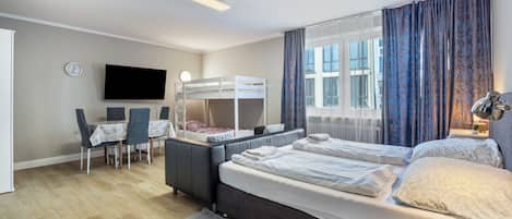 Free WiFi, bed sheets