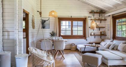 Holiday Home 'Almhütte ' with Terrace, Garden and Wi-Fi