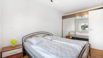 1 Schlafzimmer, Bügeleisen/Bügelbrett, kostenloses WLAN, Bettwäsche