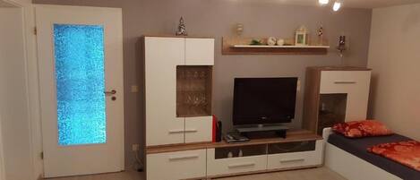 1 dormitorio, tabla de planchar con plancha, wifi gratis y ropa de cama