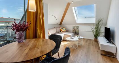 Ferienwohnung 'Dachgeschosswohnung mit Terrasse' mit Balkon und WLAN