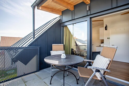 Ferienwohnung 'Dachgeschosswohnung mit Terrasse' mit Balkon und WLAN
