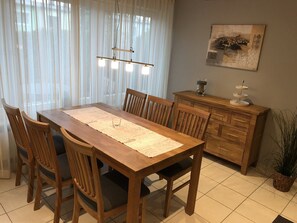 Dining - Holiday Home 'Viktoria' with Private Terrace, Private Garden and Wi-Fi (Koblenz)