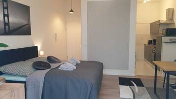 1 Schlafzimmer, Bügeleisen/Bügelbrett, kostenloses WLAN, Bettwäsche