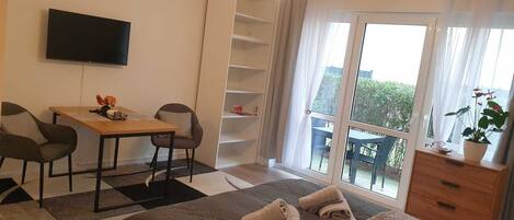 1 bedroom, iron/ironing board, free WiFi, bed sheets