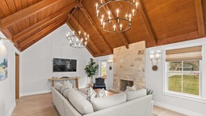 Unclassified image, 3 of 51, button - Hot tub, 290 Wine Trail, Covered Pavilion! (Fredericksburg)