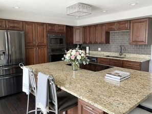 Fridge, microwave, oven, stovetop - Incredible 3800 sf Home - Sleeps 16! (Wheat Ridge)