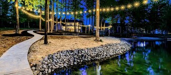 7BR Private Paradise 2 Story Dock, Beach, Hot Tub