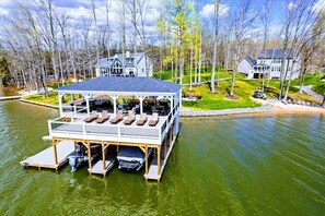Exterior - 7BR Private Paradise 2 Story Dock, Beach, Hot Tub (Mineral)