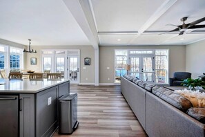 Smart TV, fireplace, video games, offices