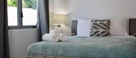 3 bedrooms, iron/ironing board, travel cot, WiFi