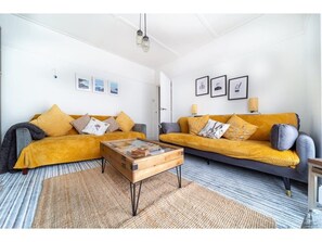 電視、壁爐、書籍、 辦公室