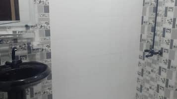 Ducha, artículos de tocador de diseñador, toallas, jabón