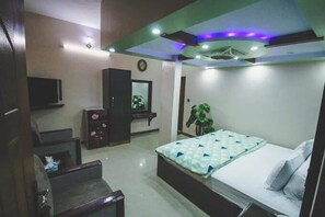 豪華雙人房 | 隔音、熨斗/熨衣板、免費無線上網