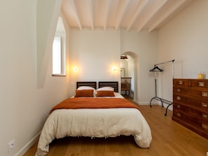 2 bedrooms, Internet