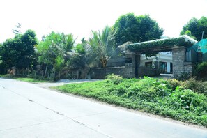 Front of property - Serenity Cottage Luxury Homestay  (Madikeri)