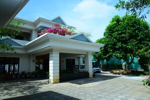 Exterior - Serenity Cottage Luxury Homestay  (Madikeri)