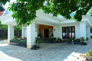 Front of property - Serenity Cottage Luxury Homestay  (Madikeri)