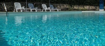 Casa Gioele A: A welcoming apartment situated in a quiet location, a few minutes from the town center, with Free WI-FI.