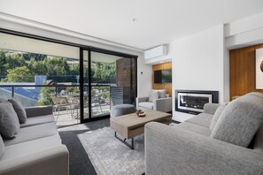 Smart TV, fireplace - Residence du Parc - Luxury Apartment (Queenstown)