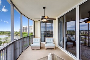 Unclassified image, 2 of 50, button