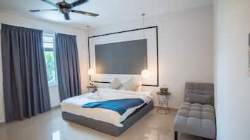 Luxury Bungalow | Iron/ironing board, rollaway beds, free WiFi, bed sheets