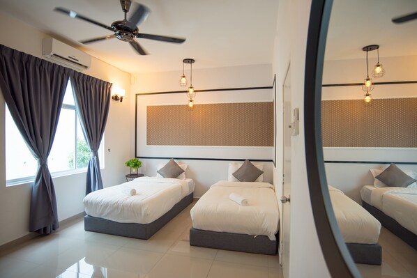 Bungalow de lujo | Tabla de planchar con plancha, camas extra, wifi gratis y ropa de cama 