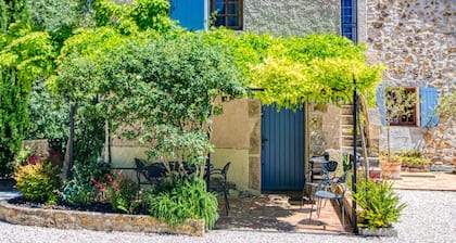 La maison aux volets bleus by Interhome